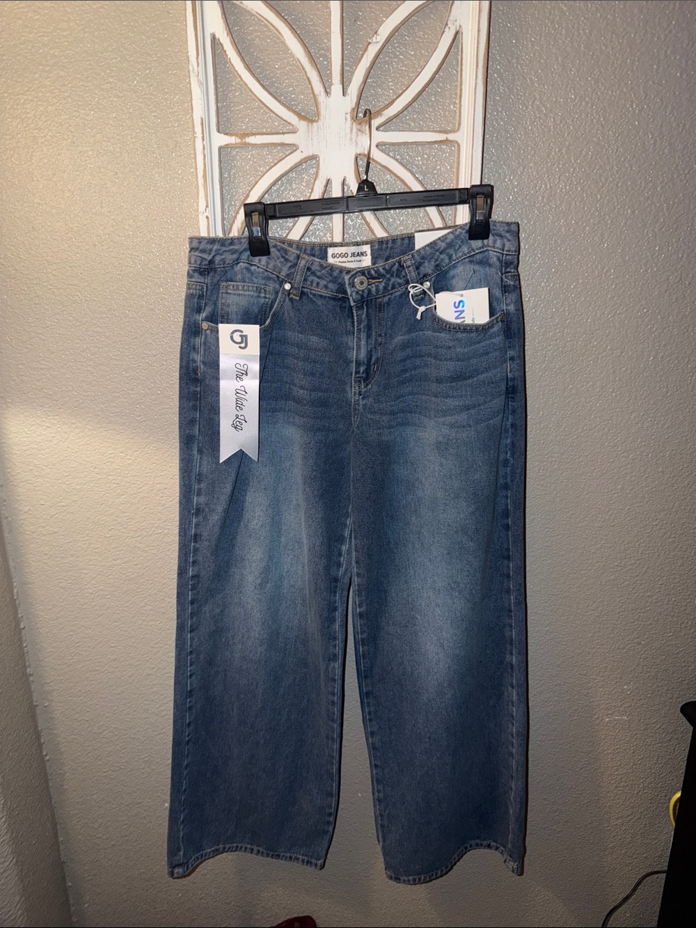 High-Rise Wide Leg Women’s Jeans - Medium Blue